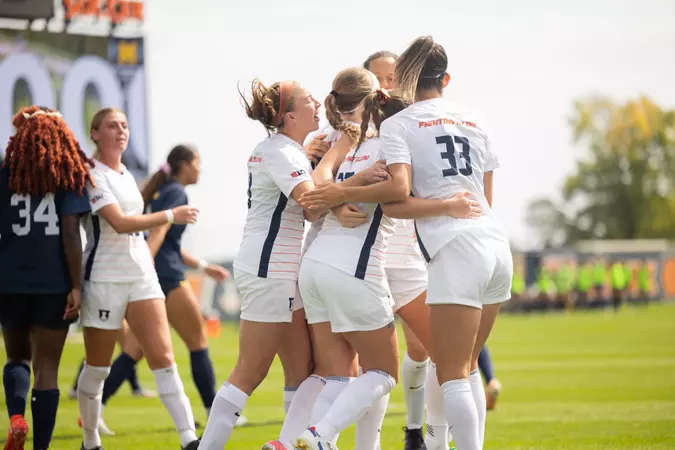 Illini Soccer Hits the Road for Matches at Northwestern, Ohio State – University of Illinois Athletics