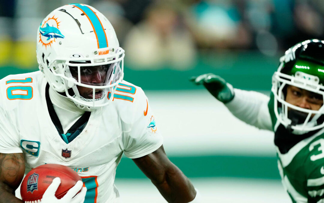 Saturday Dolphins Mailbag: Tyreek, Malik, Draft, and More