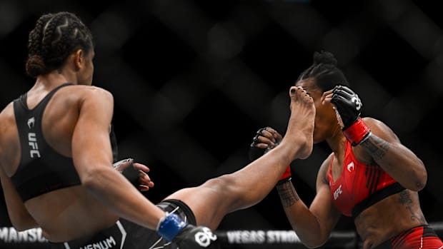 Zarah Fair fights Jacqueline Cavalcanti during UFC Fight Night at Accor Arena.