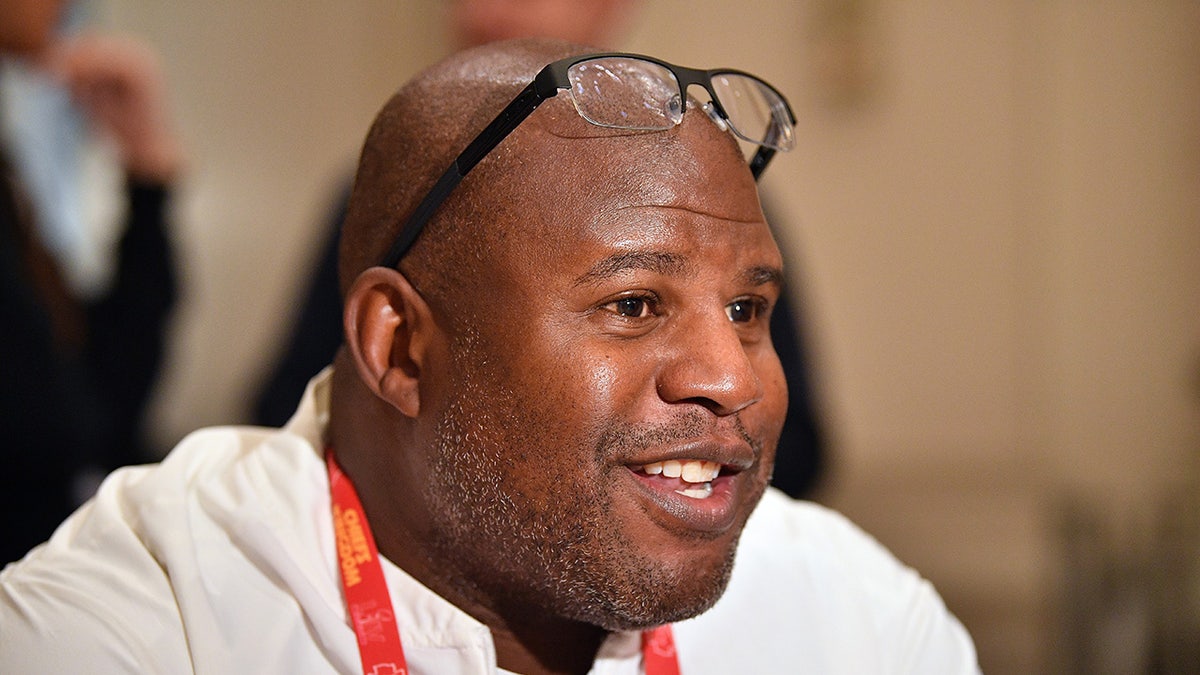 Eric Bieniemy speaks at a press conference