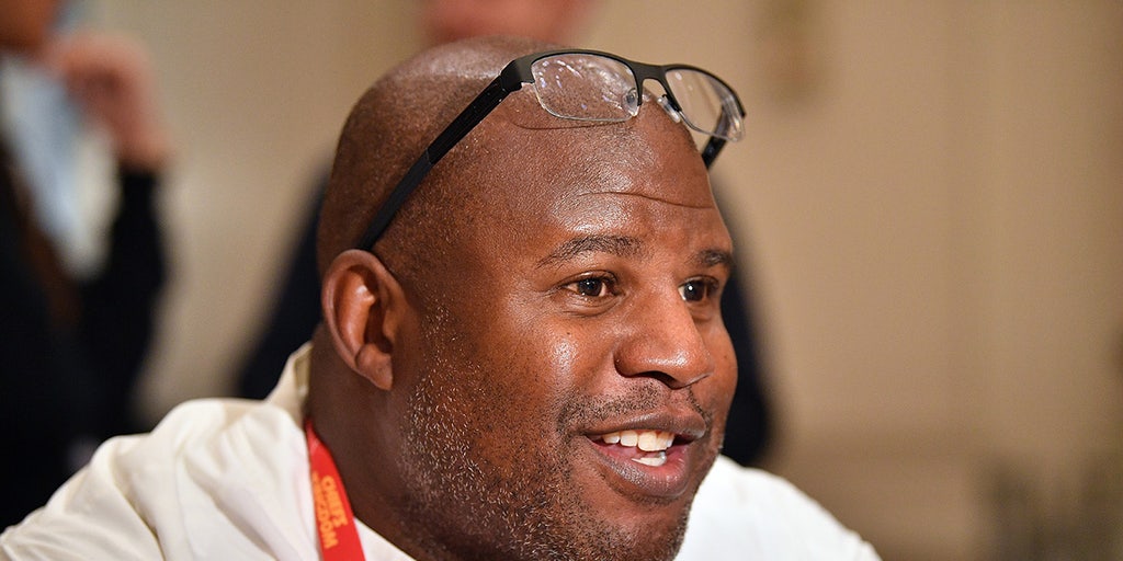 Former Chiefs assistant coach Eric Bieniemy returns to NFL after one season at UCLA: report