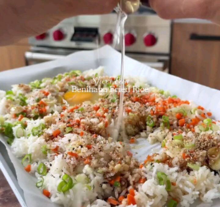 Mom’s sheet pan Benihana fried rice✨ by @maxiskitchen Fried Rice:▪️3 Cups Cooked, Cooled Jasmine Rice (from 1 cup uncook…