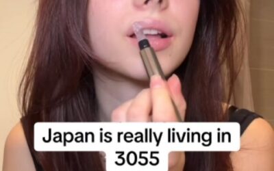 ⚡LINK IN BIO⚡ @cleaneatguide Skip the needles & get INSTANT lip plumping with our viral Prima Stick! Powered by Ginger +…